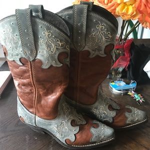 Women’s 6.5 cowboy boots (obo)